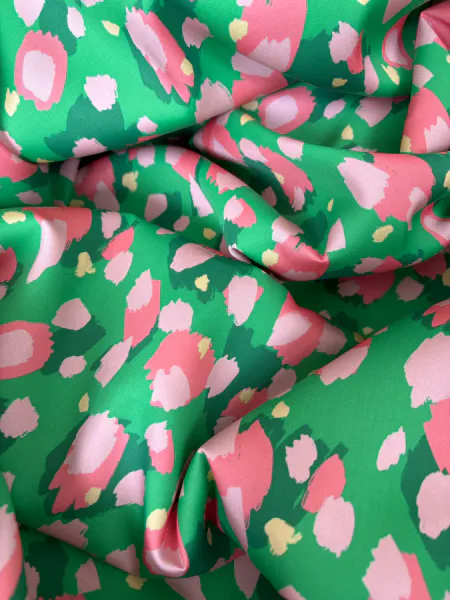 Hovedbilde NYHET! Viskose satin, eng - grønn/rosa