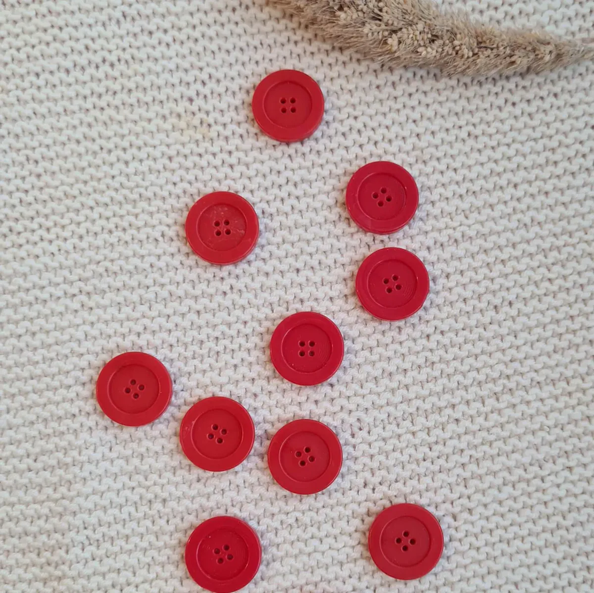 Knappi 20mm, Kavli-rød